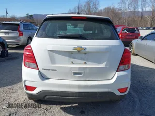2017 Chevrolet Trax LS with VIN 3GNCJNSBXHL234920, listed as a IAAI auction lot 41622170 with 98,166 mi miles. Bid and sale history available at carsss.com. Image 17.