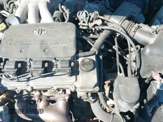 2001 Toyota Camry LE z VIN 4T1BF22K31U122360, wystawiony jako IAAI lot #43224501 z przebiegiem 199 994 mil mil oraz . Historia ofert i sprzedaży dostępna na DreamBid. Obrazek 15.