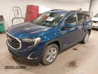 2021 GMC Terrain SLE z VIN 3GKALTEV5ML368091, wystawiony jako IAAI lot #42270275 z przebiegiem 59 442 mil mil oraz . Historia ofert i sprzedaży dostępna na DreamBid. Obrazek 2.