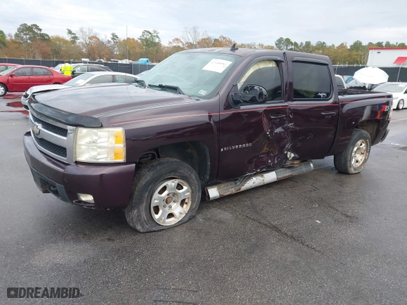 2008 Chevrolet Silverado 1500 LT w/1LT with VIN 2GCEK13J581272649, listed as a IAAI auction lot 41045998 with 198,008 mi miles. Bid and sale history available at carsss.com. Image 18.