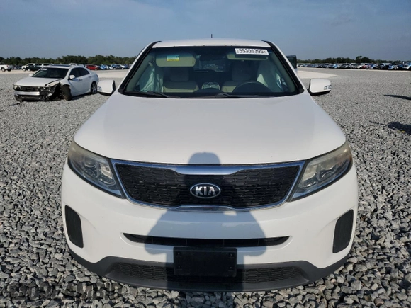 2015 Kia Sorento LX with VIN 5XYKT3A66FG659790, listed as a Copart auction lot 55306395 with 113,883 mi miles and Salvage Title. Bid and sale history available at DreamBid. Image 5.