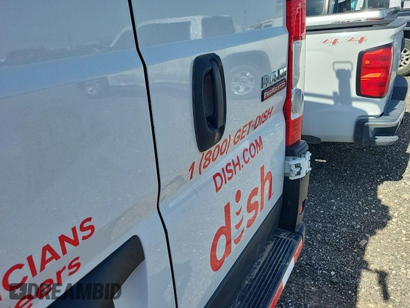 2020 Ram ProMaster Cargo with VIN 3C6TRVAGXLE135341, listed as a IAAI auction lot 42122673 with 128,758 mi miles and . Bid and sale history available at DreamBid. Image 1.