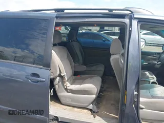 2007 Toyota Sienna CE with VIN 5TDZK23C77S030350, listed as a IAAI auction lot 42231747 with 218,321 mi miles and . Bid and sale history available at carsss.com. Image 8.
