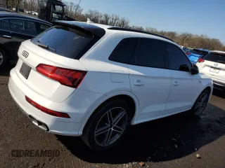 2018 Audi SQ5 Prestige with VIN WA1C4AFYXJ2033611, listed as a Copart auction lot 50764524 with 68,673 mi miles and Salvage Title. Bid and sale history available at DreamBid. Image 3.