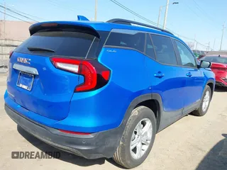 2024 GMC Terrain SLE z VIN 3GKALMEG7RL182227, wystawiony jako IAAI lot #41833262 z przebiegiem 13 275 mil mil oraz . Historia ofert i sprzedaży dostępna na DreamBid. Obrazek 4.