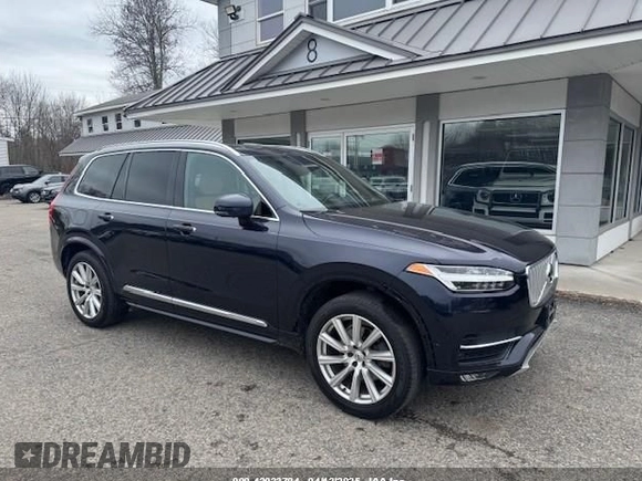 2017 Volvo XC90 Inscription with VIN YV4A22PL5H1131633, listed as a IAAI auction lot 42033784 with 192,154 mi miles. Bid and sale history available at carsss.com. Image 1.
