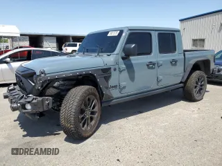 2025 Jeep Gladiator Nighthawk z VIN 1C6PJTAG4SL501166, wystawiony jako Copart lot #59373725 z przebiegiem 3 932 mil mil oraz Szkoda całkowita • Salvage title. Historia ofert i sprzedaży dostępna na DreamBid. Obrazek 1.