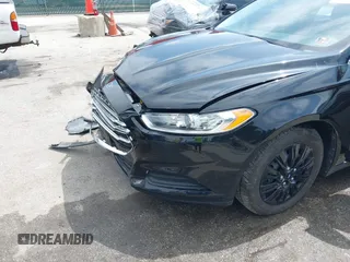 2014 Ford Fusion S с VIN 1FA6P0G7XE5359249, выставлен на аукционе IAAI как лот 42448605 с пробегом 145 627 миль миль и . История ставок и продаж доступна на DreamBid. Изображение 18.