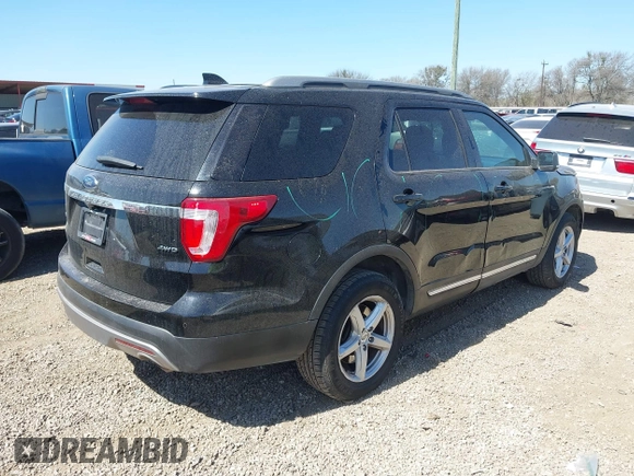 2017 Ford Explorer XLT z VIN 1FM5K8D89HGC22470, wystawiony jako IAAI lot #41771532 z przebiegiem 153 579 mil mil oraz . Historia ofert i sprzedaży dostępna na DreamBid. Obrazek 4.