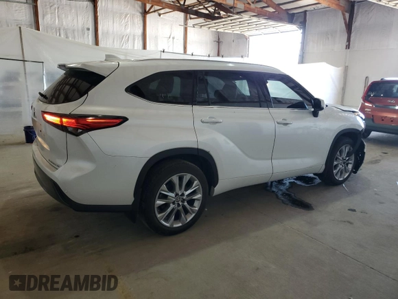 2022 Toyota Highlander Limited z VIN 5TDDZRBH9NS215783, wystawiony jako Copart lot #53630715 z przebiegiem 38 459 mil mil oraz Szkoda całkowita • Salvage title. Historia ofert i sprzedaży dostępna na DreamBid. Obrazek 3.