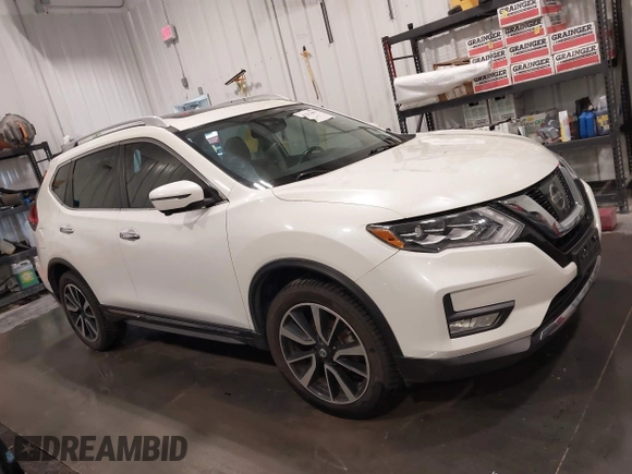 2017 Nissan Rogue SL z VIN JN8AT2MV8HW256848, wystawiony jako IAAI lot #42271691 z przebiegiem 103 597 mil mil oraz . Historia ofert i sprzedaży dostępna na DreamBid. Obrazek 13.