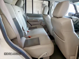 2008 Jeep Commander Limited with VIN 1J8HH58N28C130633, listed as a Copart auction lot 61009065 with 206,121 mi miles and Salvage title. Bid and sale history available at DreamBid. Image 11.