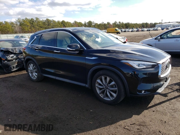 2020 Infiniti QX50 LUXE with VIN 3PCAJ5M38LF116166, listed as a Copart auction lot 39619323 with 18,738 mi miles. Bid and sale history available at carsss.com. Image 4.