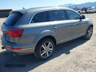 2014 Audi Q7 Premium Plus z VIN WA1LMAFE7ED018628, wystawiony jako IAAI lot #41955702 z przebiegiem 134 641 mil mil oraz . Historia ofert i sprzedaży dostępna na DreamBid. Obrazek 4.