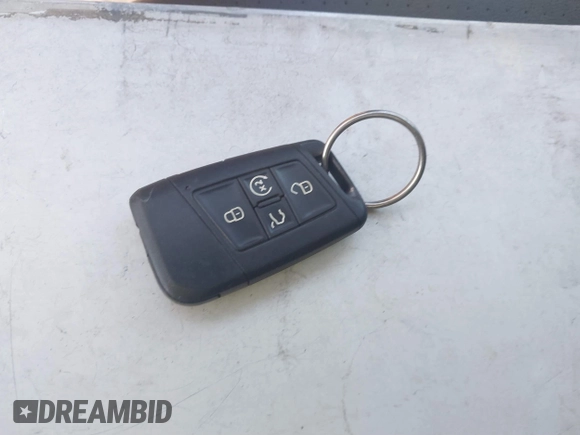 2018 Volkswagen Tiguan SEL z VIN 3VV3B7AXXJM088230, wystawiony jako IAAI lot #41680855 z przebiegiem 130 807 mil mil oraz . Historia ofert i sprzedaży dostępna na DreamBid. Obrazek 11.