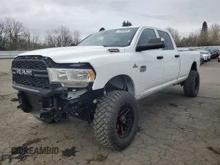 2022 Ram 2500 Tradesman with VIN 3C6UR5HL0NG327432, listed as a Copart auction lot 47896005 with 36,451 mi miles and Salvage title. Bid and sale history available at DreamBid. Image 1.