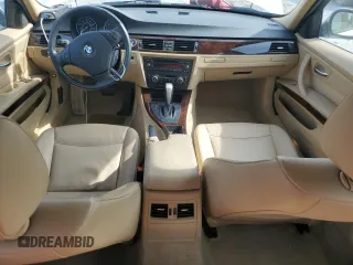 2011 BMW 3 Series 328i xDrive z VIN WBAPK7C53BF087219, wystawiony jako Copart lot #54979425 z przebiegiem 74 030 mil mil oraz Szkoda całkowita • Salvage title. Historia ofert i sprzedaży dostępna na DreamBid. Obrazek 8.