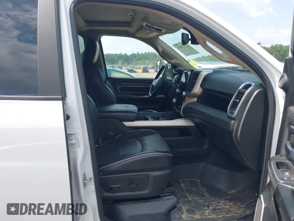 2020 Ram 2500 Laramie with VIN 3C6UR5FJ3LG141592, listed as a IAAI auction lot 42777818 with 194,980 mi miles and . Bid and sale history available at DreamBid. Image 5.