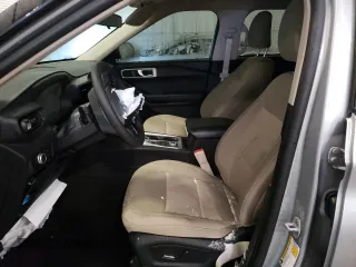 2023 Ford Explorer with VIN 1FMSK8BH3PGA18056, listed as a Copart auction lot 82398254 with 35,237 mi miles and Salvage title. Bid and sale history available at DreamBid. Image 7.