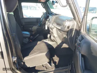 2017 Jeep Wrangler Unlimited Sport with VIN 1C4BJWDG4HL634468, listed as a IAAI auction lot 41668747 with 88,691 mi miles. Bid and sale history available at carsss.com. Image 5.