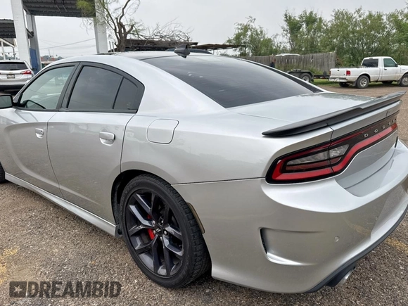 2020 Dodge Charger Scat Pack z VIN 2C3CDXGJ6LH175883, wystawiony jako Copart lot #57995145 z przebiegiem 27 247 mil mil oraz Szkody całkowita. Historia ofert i sprzedaży dostępna na DreamBid. Obrazek 3.
