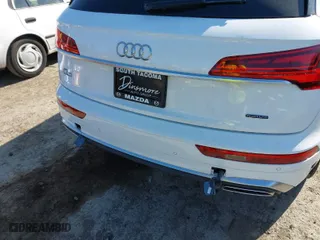 2022 Audi Q5 S line Premium Plus with VIN WA1EAAFY9N2112369, listed as a IAAI auction lot 42085322 with 1 mi miles. Bid and sale history available at carsss.com. Image 6.