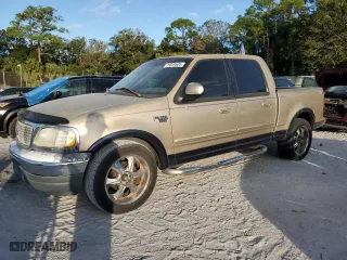 2001 Ford F-150 SuperCrew XLT with VIN 1FTRW07W21KE22048, listed as a Copart auction lot 76839504 with 226,011 mi miles and Clean Title. Bid and sale history available at carsss.com. Image 1.