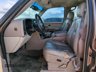 2003 Chevrolet Tahoe LS with VIN 1GNEC13TX3R219693, listed as a Copart auction lot 51309635 with 254,084 mi miles and Salvage Title. Bid and sale history available at carsss.com. Image 7.