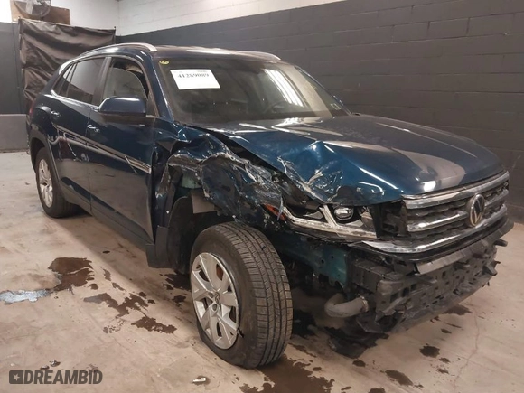 2021 Volkswagen Atlas Cross Sport 2.0T S with VIN 1V2GC2CA7MC214699, listed as a IAAI auction lot 41289089 with 59,073 mi miles. Bid and sale history available at carsss.com. Image 6.