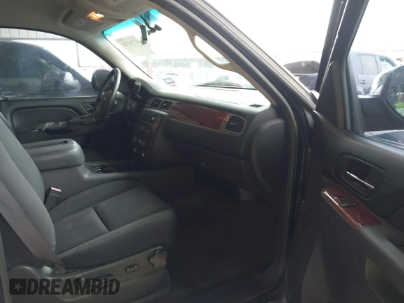 2013 Chevrolet Tahoe LS with VIN 1GNSCAE01DR121580, listed as a IAAI auction lot 41714743 with 257,616 mi miles and . Bid and sale history available at DreamBid. Image 5.