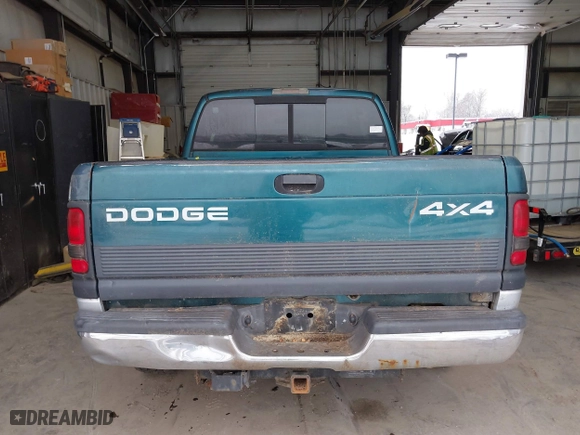 1998 Dodge Ram 1500 with VIN 3B7HF13Z1WG234475, listed as a IAAI auction lot 41523893 with 195,646 mi miles. Bid and sale history available at carsss.com. Image 17.