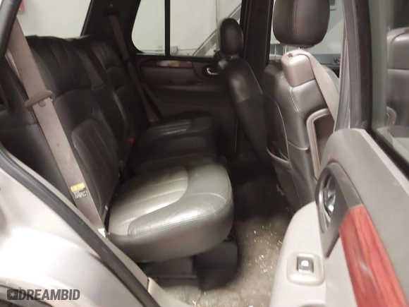 2004 GMC Envoy SLE with VIN 1GKDT13S842217581, listed as a IAAI auction lot 41445234 with 170,310 mi miles. Bid and sale history available at carsss.com. Image 8.