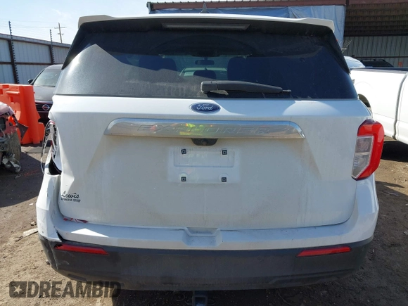2024 Ford Explorer with VIN 1FMSK7BH4RGA25692, listed as a IAAI auction lot 41668390 with 13,706 mi miles. Bid and sale history available at carsss.com. Image 16.