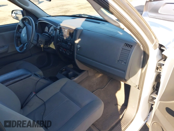 2007 Dodge Dakota ST with VIN 1D7HW22K17S202605, listed as a IAAI auction lot 41322519 with 199,626 mi miles and . Bid and sale history available at DreamBid. Image 5.