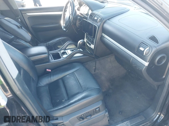 2004 Porsche Cayenne S with VIN WP1AB29P74LA64484, listed as a IAAI auction lot 41414202 with 163,535 mi miles. Bid and sale history available at carsss.com. Image 5.
