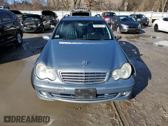2005 Mercedes-Benz C 240 z VIN WDBRH81J05F552977, wystawiony jako Copart lot #85506104 z przebiegiem 185 373 mil mil oraz Tytuł czysty. Historia ofert i sprzedaży dostępna na DreamBid. Obrazek 5.