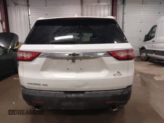 2018 Chevrolet Traverse LS with VIN 1GNEVFKW8JJ193464, listed as a IAAI auction lot 41448963 with 90,910 mi miles. Bid and sale history available at carsss.com. Image 16.
