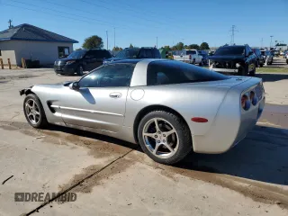 2004 Chevrolet Corvette with VIN 1G1YY22G045111814, listed as a Copart auction lot 79060194 with 111,125 mi miles and Salvage Title. Bid and sale history available at carsss.com. Image 2.