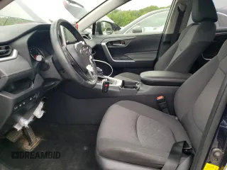 2019 Toyota RAV4 XLE with VIN JTMP1RFV4KD037700, listed as a Copart auction lot 60989525 with 110,577 mi miles and Salvage title. Bid and sale history available at DreamBid. Image 7.