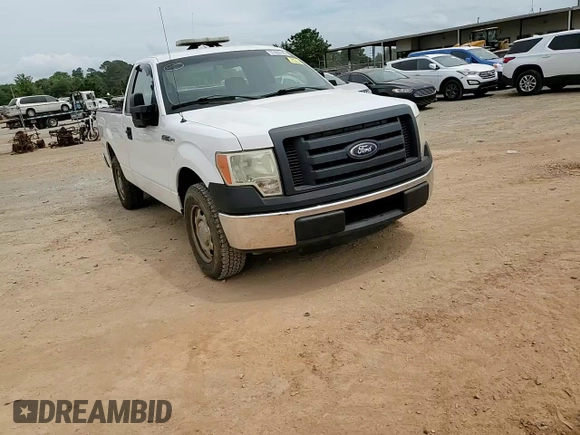 2010 Ford F-150 XL with VIN 1FTMF1CW2AFC54023, listed as a Copart auction lot 57428195 with 183,892 mi miles and Salvage title. Bid and sale history available at DreamBid. Image 13.