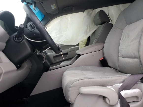 2013 Honda Pilot LX with VIN 5FNYF4H2XDB025557, listed as a Copart auction lot 88659205 with 207,116 mi miles and Salvage Title. Bid and sale history available at carsss.com. Image 7.