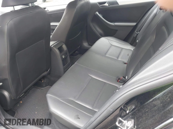 2013 Volkswagen Jetta SE with VIN 3VWDP7AJ7DM212911, listed as a IAAI auction lot 42307323 with 128,745 mi miles and . Bid and sale history available at DreamBid. Image 8.