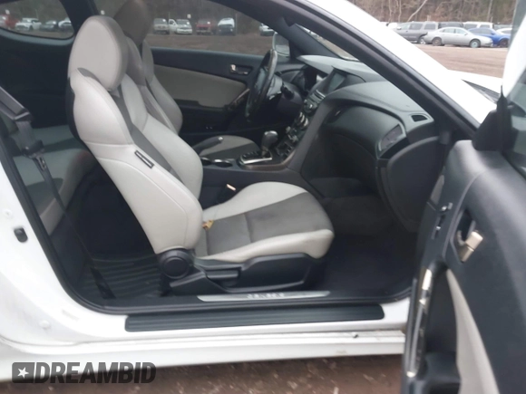 2013 Hyundai Genesis Coupe R-Spec with VIN KMHHT6KD3DU104277, listed as a IAAI auction lot 41191432 with 106,311 mi miles and . Bid and sale history available at DreamBid. Image 5.