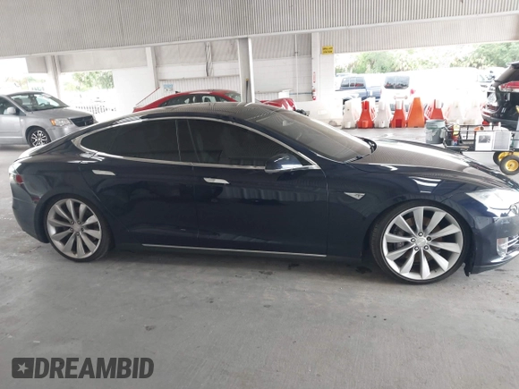 2014 Tesla Model S 60 с VIN 5YJSA1H11EFP60357, выставлен на аукционе IAAI как лот 42656130 с пробегом 133 344 миль миль и . История ставок и продаж доступна на DreamBid. Изображение 13.