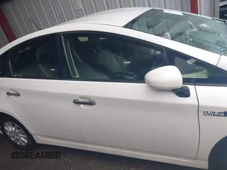 2013 Toyota Prius z VIN JTDKN3DP7D3031267, wystawiony jako IAAI lot #42265759 z przebiegiem 101 339 mil mil oraz . Historia ofert i sprzedaży dostępna na DreamBid. Obrazek 13.