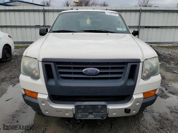 2008 Ford Explorer XLT with VIN 1FMEU73E78UA87048, listed as a Copart auction lot 51585765 with 197,463 mi miles and Salvage Title. Bid and sale history available at carsss.com. Image 5.