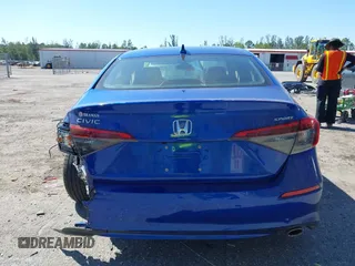 2022 Honda Civic Sport with VIN 2HGFE2F58NH575431, listed as a IAAI auction lot 41786318 with 30,016 mi miles and . Bid and sale history available at carsss.com. Image 17.