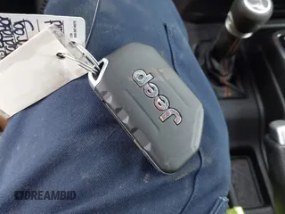2021 Jeep Gladiator Mojave с VIN 1C6JJTEG1ML618948, выставлен на аукционе IAAI как лот 41955208 с пробегом 37 735 миль миль и . История ставок и продаж доступна на DreamBid. Изображение 11.