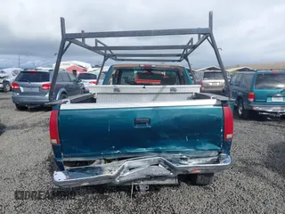 1997 Chevrolet Silverado 1500 with VIN 1GCEK19RXVE110345, listed as a IAAI auction lot 41911626 with 261,908 mi miles and . Bid and sale history available at DreamBid. Image 17.