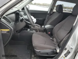 2013 Kia Soul with VIN KNDJT2A58D7760384, listed as a Copart auction lot 82323404 with 68,819 mi miles and Salvage Title. Bid and sale history available at carsss.com. Image 7.